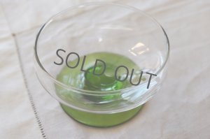 画像1: イギリス　ヴィンテージのグリーンのデザートグラス　