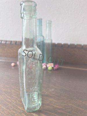 画像1: イギリス アンティークガラス瓶 HOE'S SAUCE２
