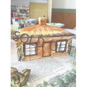 画像: イギリス茅葺き屋根のお家バターケース
