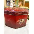 画像7: ヴィンテージ イギリス 赤い八角形のバラ缶 (7)